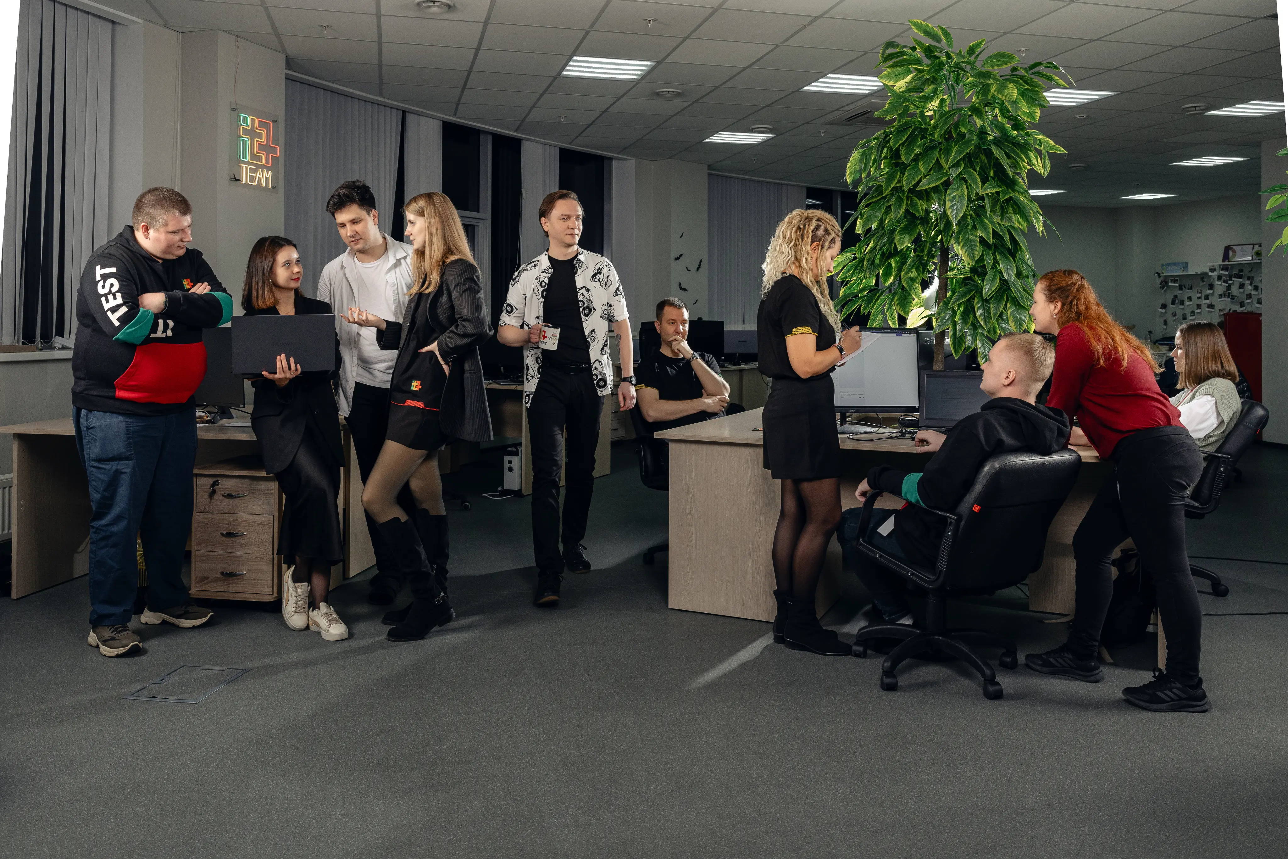 Офис на Петроградке рядом со станицей метро «Горьковская»